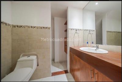 Apartamento de 3 alcobas en arriendo en Belmira (Cedritos), Bogotá, 125 m² · foto 9 de 13