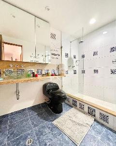 Apartamento de 3 alcobas en venta en Lago Nogal, Bogotá, 198 m² · foto 13 de 17