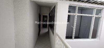 Casa de 5 alcobas en arriendo en La Castellana, Bogotá, 109 m² · foto 12 de 14