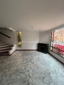 Casa en venta en Caobos Las Margaritas, Bogotá · foto 3 de 17