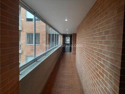 Apartamento en venta en Villa Magdala, Bogotá · foto 8 de 13