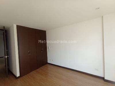 Apartamento de 1 alcoba en venta en La Alhambra Monaco, Bogotá, 49 m² · foto 5 de 18