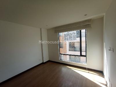 Apartamento de 1 alcoba en venta en La Alhambra Monaco, Bogotá, 49 m² · foto 8 de 18