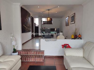 Casa de 3 alcobas en venta en Villa Magdala, Bogotá, 160 m² · foto 14 de 19