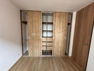 Apartamento en venta en El Redil, Bogotá · foto 7 de 14