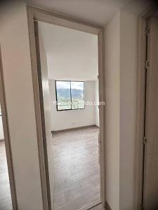 Apartamento en venta en Los Nogales, Bogotá · foto 8 de 15