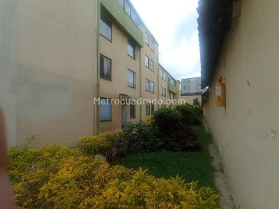 Apartamento en venta en Las Orquideas, Bogotá · foto 2 de 12