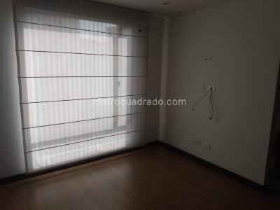 Apartamento de 1 alcoba en venta en Malibu La Alhambra, Bogotá, 49 m² · foto 8 de 20