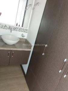 Apartamento de 1 alcoba en venta en Malibu La Alhambra, Bogotá, 49 m² · foto 17 de 20
