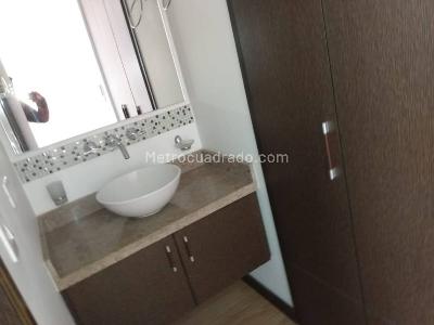 Apartamento de 1 alcoba en venta en Malibu La Alhambra, Bogotá, 49 m² · foto 19 de 20