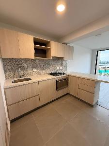 Apartamento de 3 alcobas en venta en Mirandela, Bogotá, 89 m² · foto 3 de 19