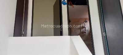 Casa de 4 alcobas en venta en Girardot, Girardot, 65 m² · foto 5 de 14