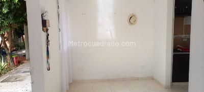 Casa de 4 alcobas en venta en Girardot, Girardot, 65 m² · foto 9 de 14