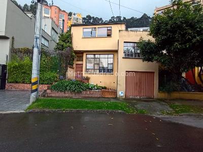 Casa de 3 alcobas en venta en Chapinero Alto, Bogotá, 264 m² · foto 2 de 16