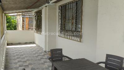 Casa de 3 alcobas en arriendo en Kennedy, Girardot, 70 m² · foto 12 de 12
