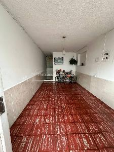 Casa de 5 alcobas en venta en La Camelia, Bogotá, 160 m² · foto 12 de 20
