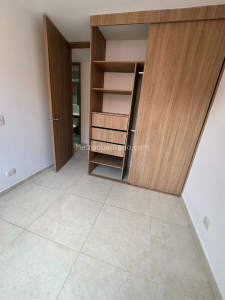 Piso – Casco urbano de Calahorra, Sabana Centro - Más