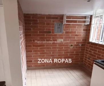 Apartamento en arriendo en Mazuren, Bogotá · foto 5 de 17
