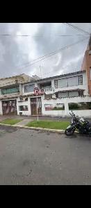 Casa de 4 alcobas en venta en Santa Ana, Bogotá, 320 m² · foto 2 de 3
