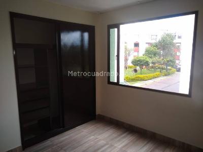 Apartamento de 3 alcobas en venta en Cedritos, Bogotá, 90 m² · foto 12 de 20