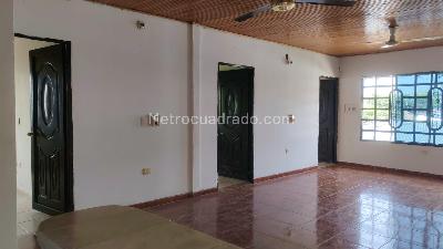 Apartamento de 3 alcobas en arriendo en Gaitan, Girardot, 75 m² · foto 2 de 9