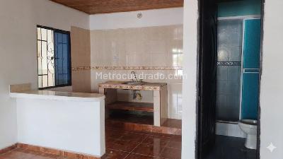 Apartamento de 3 alcobas en arriendo en Gaitan, Girardot, 75 m² · foto 8 de 9