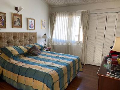 Apartamento de 4 alcobas en venta en Villa Magdala, Bogotá, 230 m² · foto 13 de 18