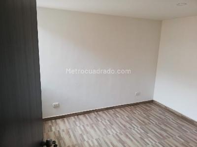 Apartamento en venta en El Redil, Bogotá · foto 6 de 15