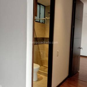 Apartamento de 2 alcobas en arriendo en Cedritos, Bogotá, 80 m² · foto 9 de 9