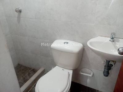 Apartaestudio en arriendo en Toberin, Bogotá, 40 m² · foto 5 de 8