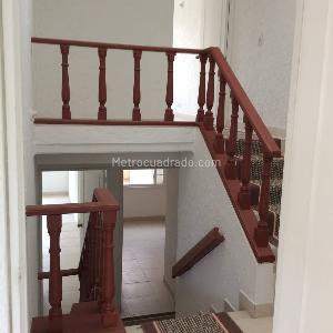 Casa de 4 alcobas en arriendo en Cedritos, Bogotá, 400 m² · foto 13 de 20