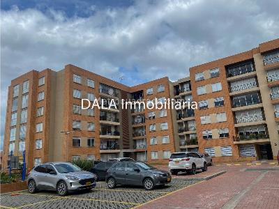 Apartamento en venta en 20 De Julio, Chía · foto 2 de 20