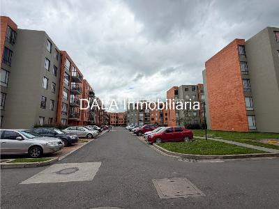 Apartamento de 3 alcobas en venta en El Pomar, Cajicá, 53 m² · foto 6 de 20