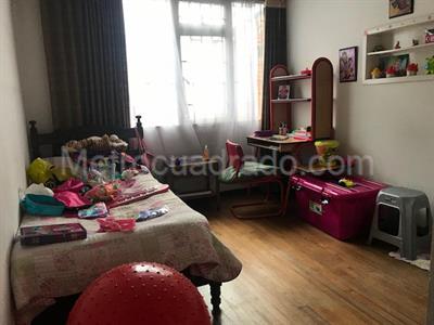 Casa de 5 alcobas en venta en Quinta Paredes, Bogotá, 269 m² · foto 10 de 20