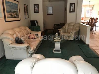 Casa de 5 alcobas en venta en Quinta Paredes, Bogotá, 269 m² · foto 3 de 20