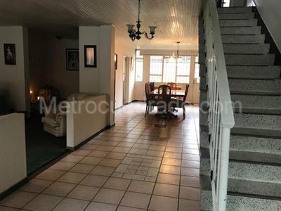 Casa de 5 alcobas en venta en Quinta Paredes, Bogotá, 269 m² · foto 6 de 20
