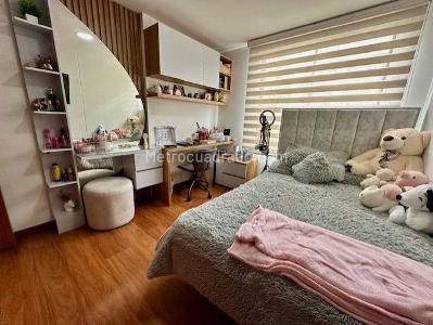 Apartamento en venta en Lagos De Cordoba, Bogotá · foto 13 de 20