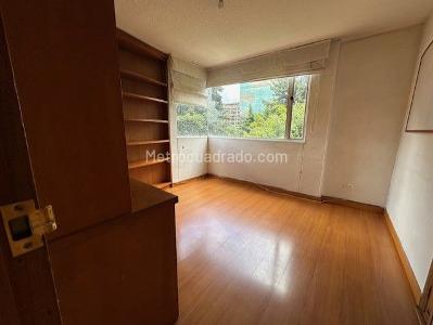 Apartamento de 3 alcobas en venta en Villa Calasanz, Bogotá, 93 m² · foto 16 de 20