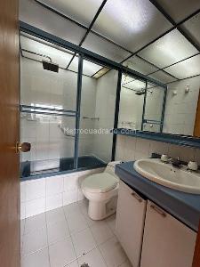 Apartamento de 3 alcobas en venta en Villa Calasanz, Bogotá, 93 m² · foto 8 de 20