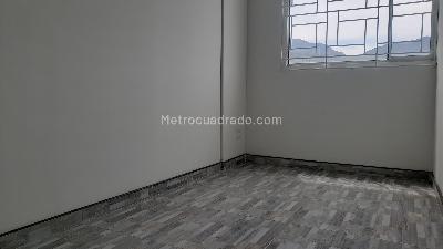 Apartamento en venta en Valles De Cafam, Bogotá · foto 5 de 12