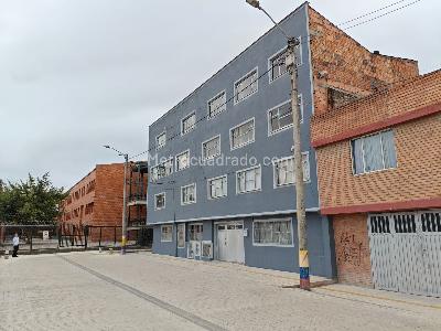 Casa de 5 alcobas en venta en Bosa Laureles, Bogotá, 126 m² · foto 2 de 20