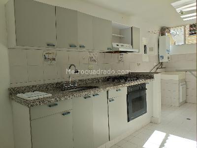 Apartamento de 3 alcobas en arriendo en Cedro Bolivar, Bogotá, 85 m² · foto 13 de 20
