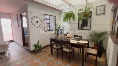 Casa en venta en La Estrada, Bogotá · foto 4 de 17