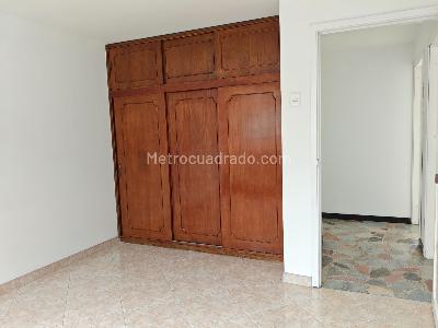 Casa de 5 alcobas en venta en Galan, Bogotá, 374 m² · foto 16 de 20