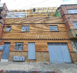 Casa de 5 alcobas en venta en Simon Bolivar, Bogotá, 394 m² · foto 2 de 20