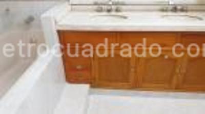 Casa de 3 alcobas en venta en San Jose De Bavaria, Bogotá, 180 m² · foto 18 de 20