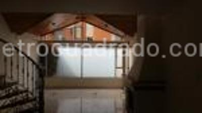 Casa de 3 alcobas en venta en San Jose De Bavaria, Bogotá, 180 m² · foto 1 de 20