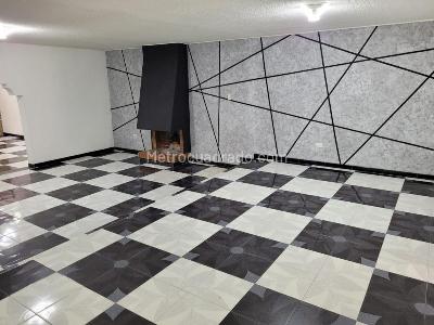 Casa en venta en Santa Barbara Central, Bogotá · foto 7 de 20