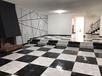 Casa en venta en Santa Barbara Central, Bogotá · foto 8 de 20