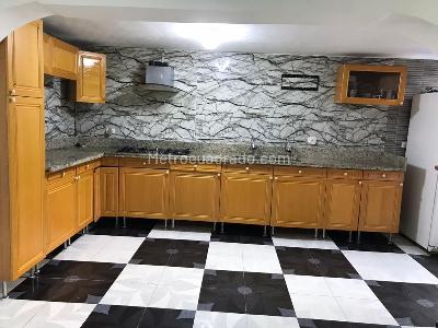 Casa en venta en Santa Barbara Central, Bogotá · foto 11 de 20